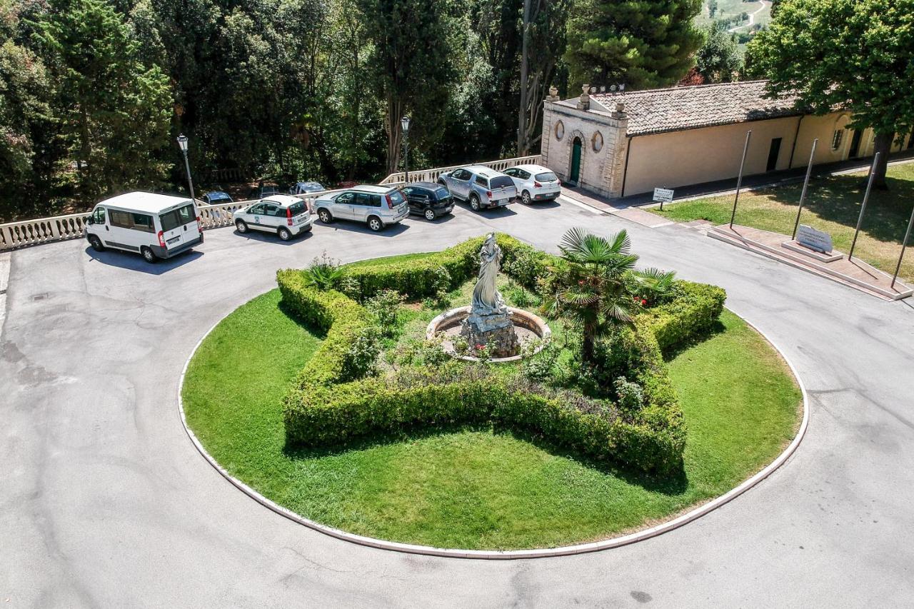 Hotel Domus Stella Maris - Casa Per Ferie Ancona Exterior foto