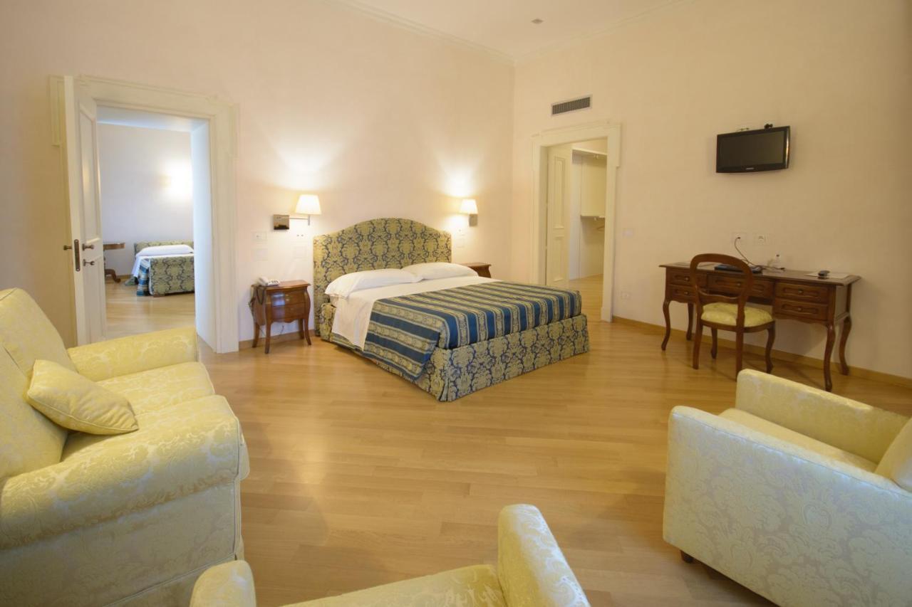 Hotel Domus Stella Maris - Casa Per Ferie Ancona Exterior foto