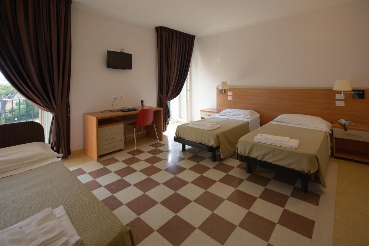 Hotel Domus Stella Maris - Casa Per Ferie Ancona Exterior foto